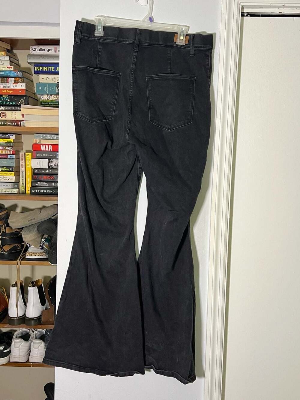 Judy Blue Los Angeles Women's High-Rise Black Flare Jeans Size 18W - Picture 2 of 3